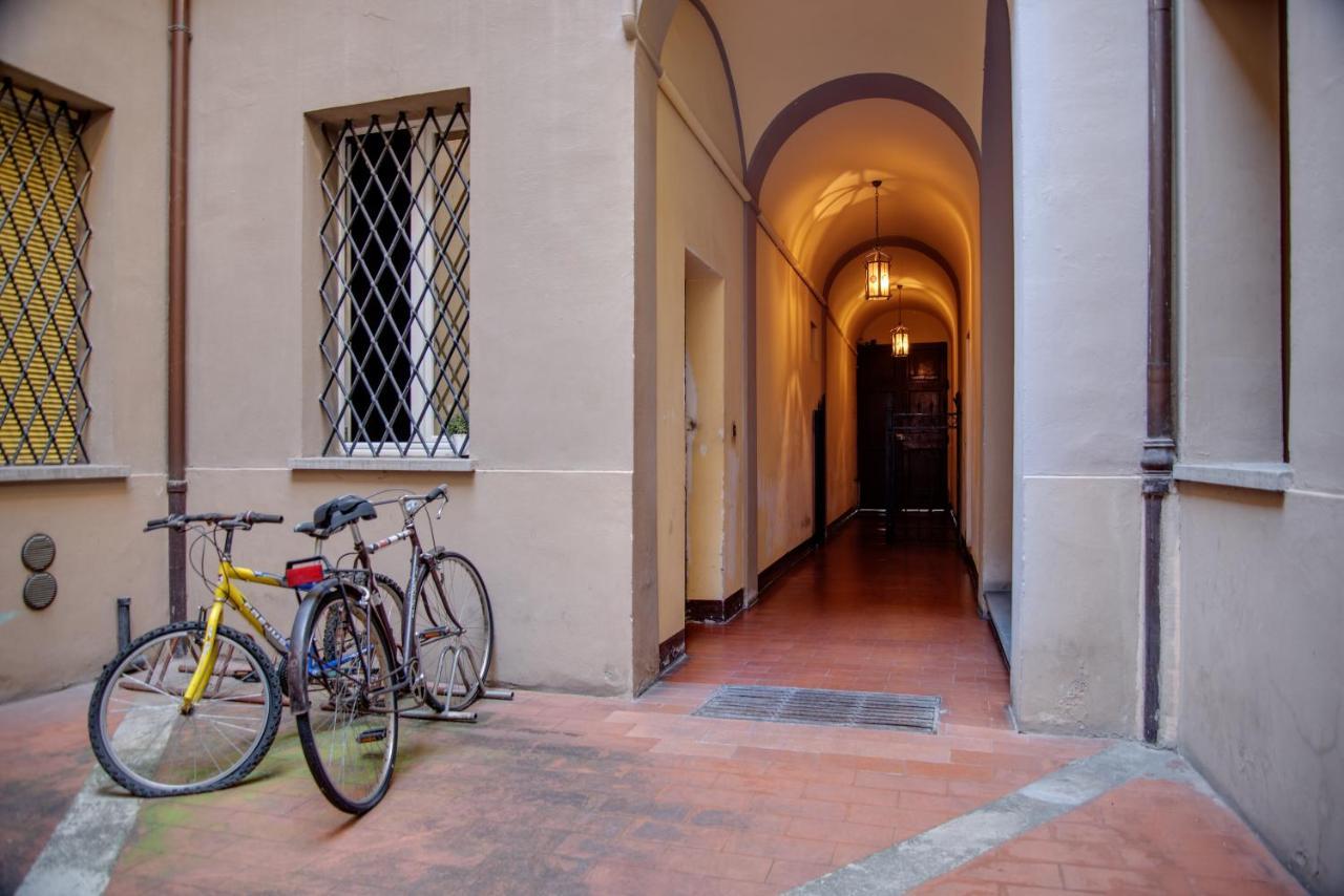 Nel Cuore Di Bologna - Casa Boss Exterior foto